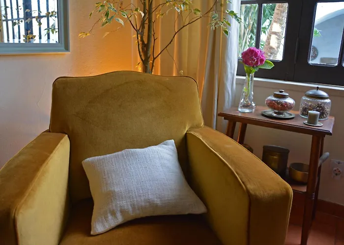 Charming House With 3 Bedrooms *