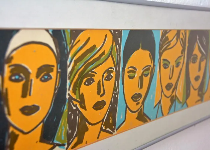 Charming House With 3 Bedrooms *